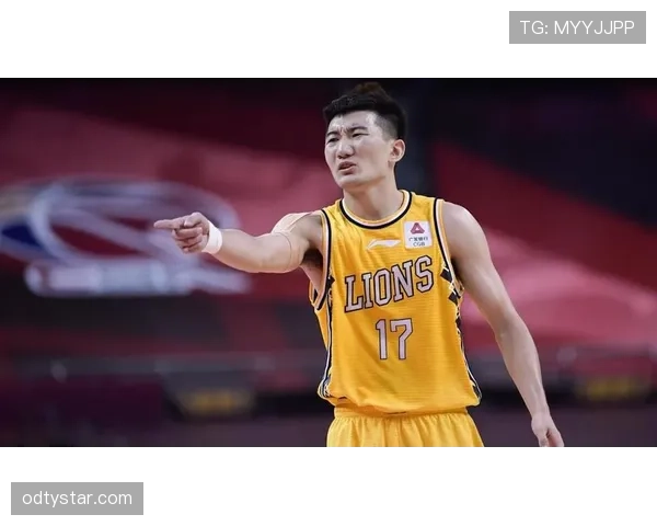 孙铭徽又晒家居照，墙后那套房直接把我人生观打脸